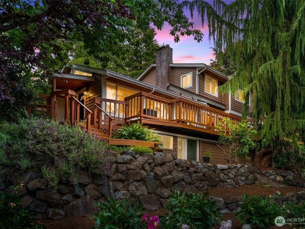 6183 NE 187th Place, Kenmore WA 98028