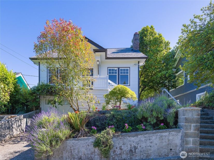 331 NE 53rd Street, Seattle WA 98105