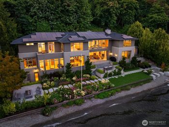 4911 NE Laurelcrest Lane