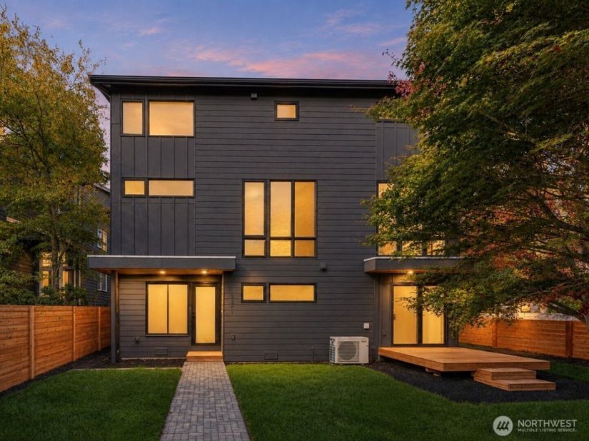 5301 49th Avenue SW, Seattle WA 98136