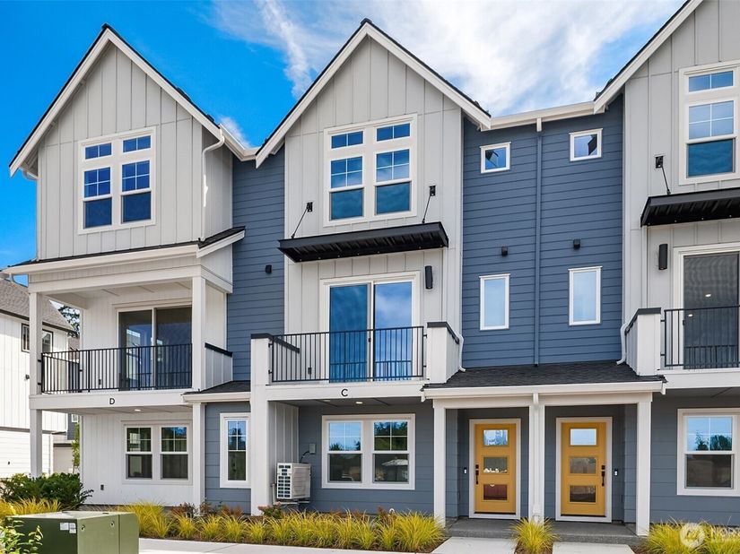 9007 NE 203rd Lane C, Bothell WA 98011