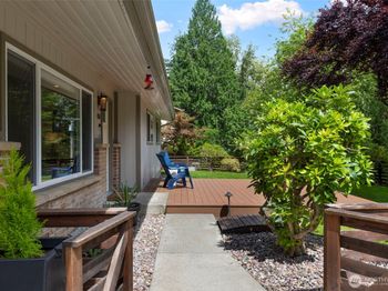 450 Mount Defiance Circle SW