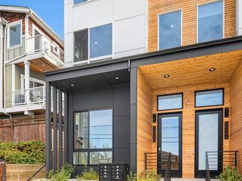 2538 14th Avenue W