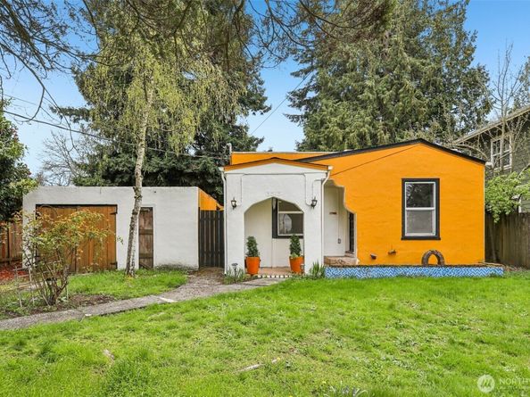 3513 SW 97th Street, Seattle WA 98126
