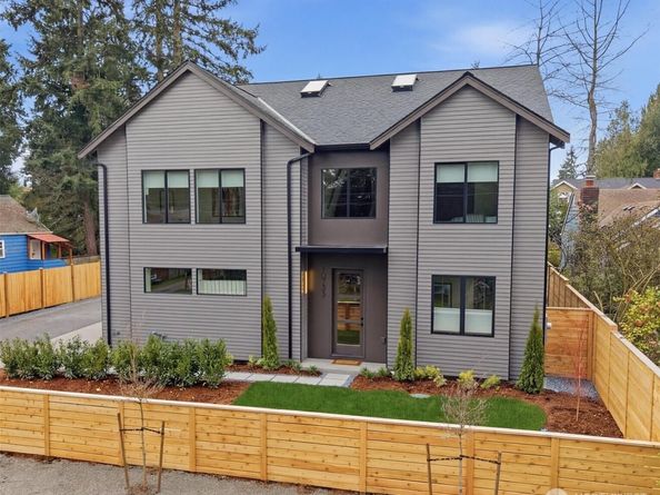 10733 17th Avenue NE, Seattle WA 98125