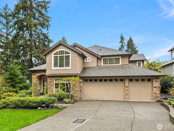 816 100th Avenue SE, Bellevue WA 98004