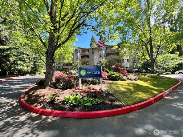 1684 152nd Avenue NE W306, Bellevue WA 98007