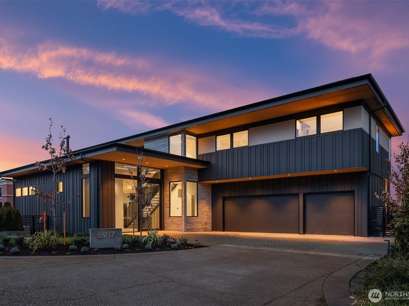 5917 104th Place NE, Kirkland WA 98033