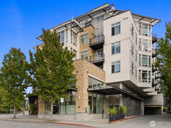 211 Kirkland Ave 223, Kirkland WA 98033