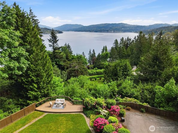 639 W Lake Sammamish Parkway NE, Bellevue WA 98008