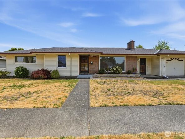 1318 F Street SE, Auburn WA 98002
