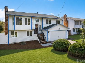 151 NE 115th St