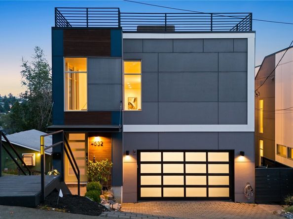4532 51st Place SW, Seattle WA 98116