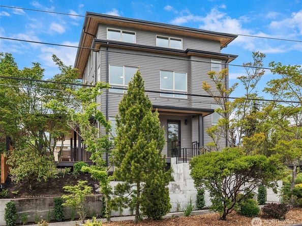 6913 30th Avenue NW, Seattle WA 98117