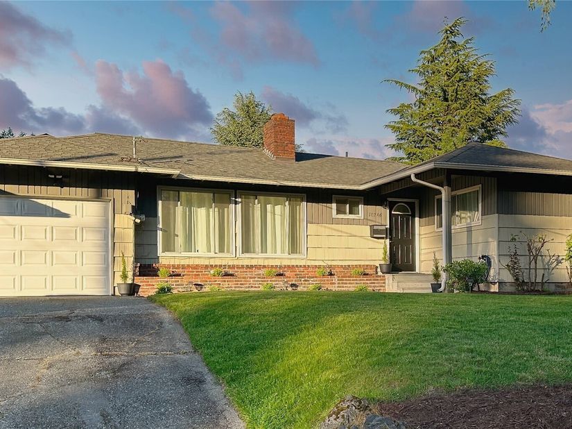10746 63rd Avenue S, Seattle WA 98178