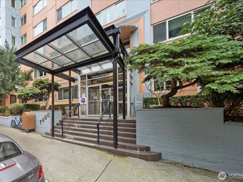 1400 Hubbell Place
