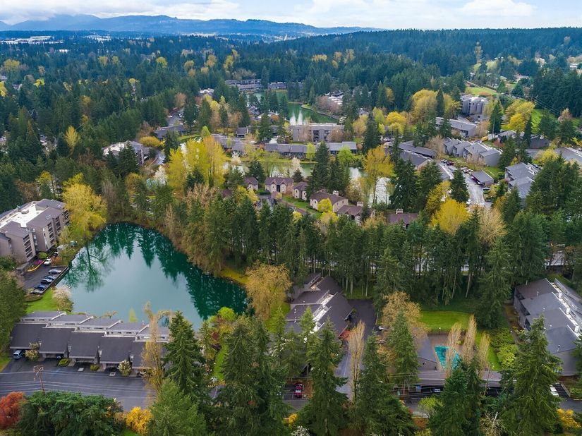 6582 137th Avenue NE 414, Redmond WA 98052