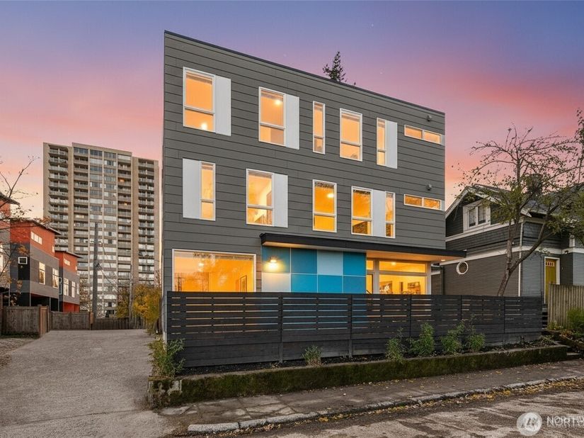 809 NE 48th Street, Seattle WA 98105