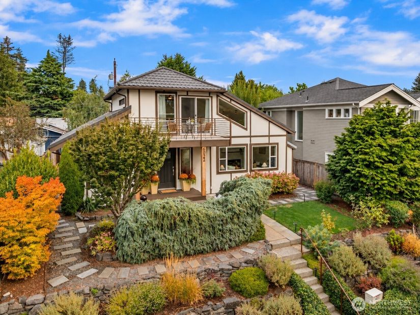 6022 45th Avenue SW, Seattle WA 98136