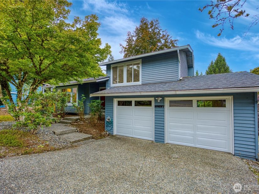 10827 159th Court NE, Redmond WA 98052
