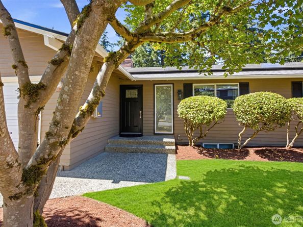 6341 121st Avenue SE, Bellevue WA 98006