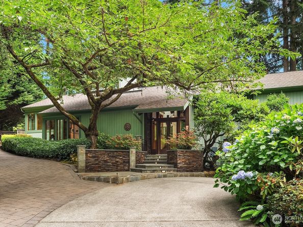 3825 132nd Avenue NE, Bellevue WA 98005