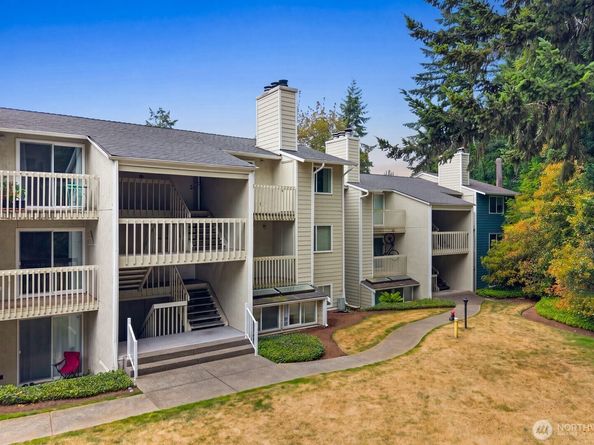 9494 Redmond Woodinville Road NE B102, Redmond WA 98052