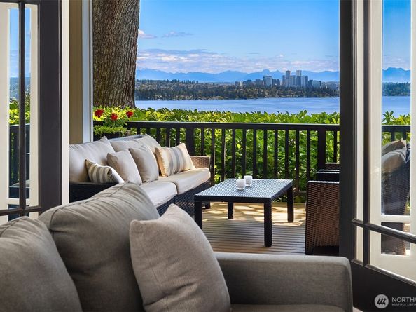 618 37th Avenue, Seattle WA 98122