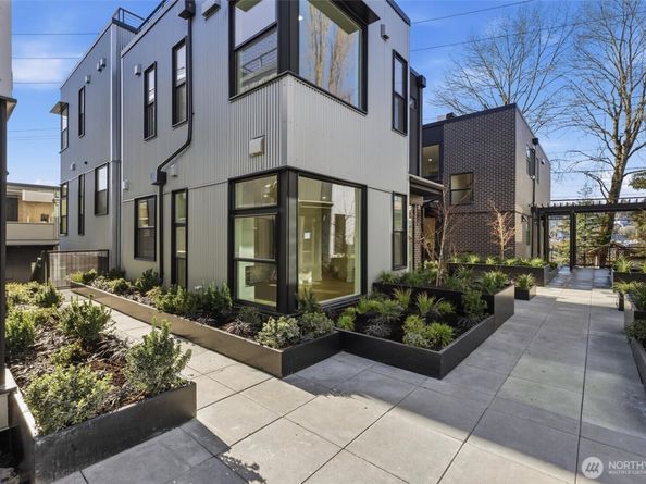 2012 Fairview Avenue E B, Seattle WA 98102