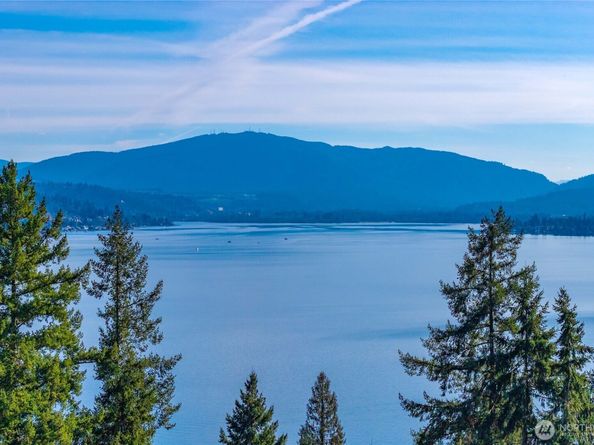 17003 SE 14th Lane, Bellevue WA 98008