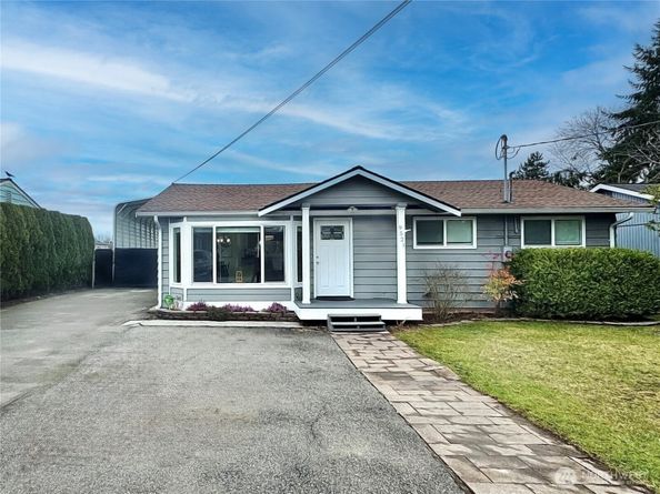 9521 Sharon Drive, Everett WA 98204