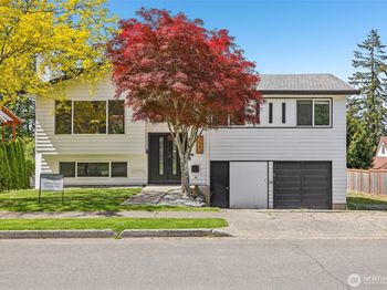 2531 Smithers Avenue S