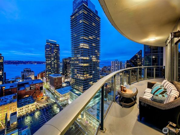 1920 4th Avenue 2303, Seattle WA 98101