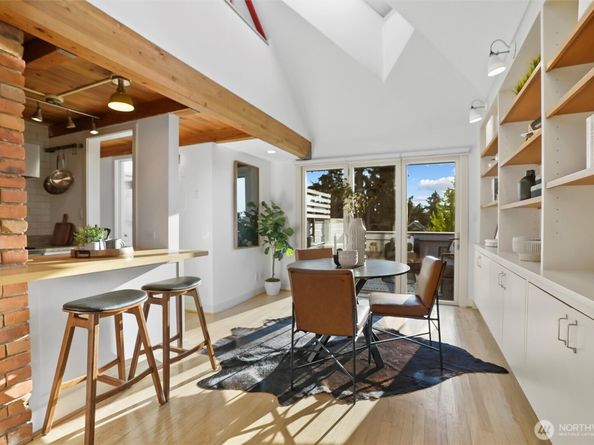 1811 4th Ave W, Seattle WA 98119