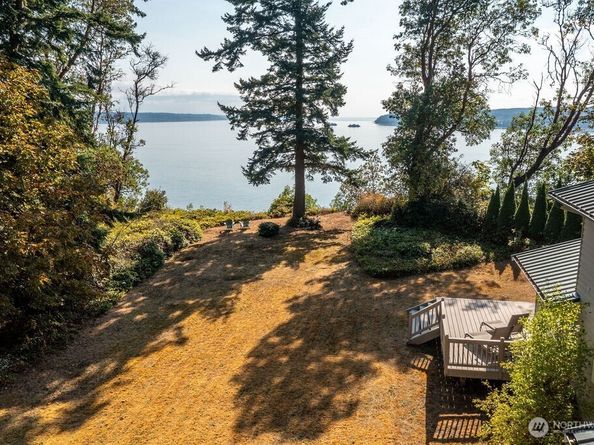 26 Sound Place, Hat Island WA 98206