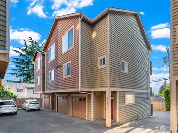 11211 Greenwood Avenue N