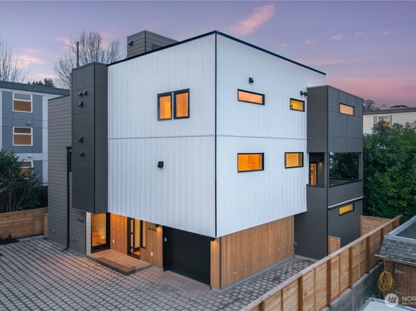 3646 Greenwood Avenue N A, Seattle WA 98103