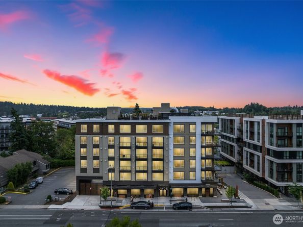 11903 NE 128th Street 216, Kirkland WA 98034