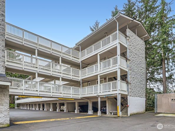 14547 NE 40th St J302, Bellevue WA 98007