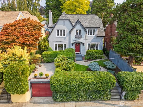 1812 10th Avenue E, Seattle WA 98102