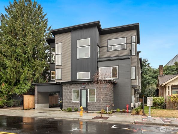 117 Wells Avenue S A, Renton WA 98057