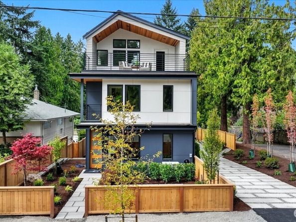 13047 39th Avenue NE A, Seattle WA 98125