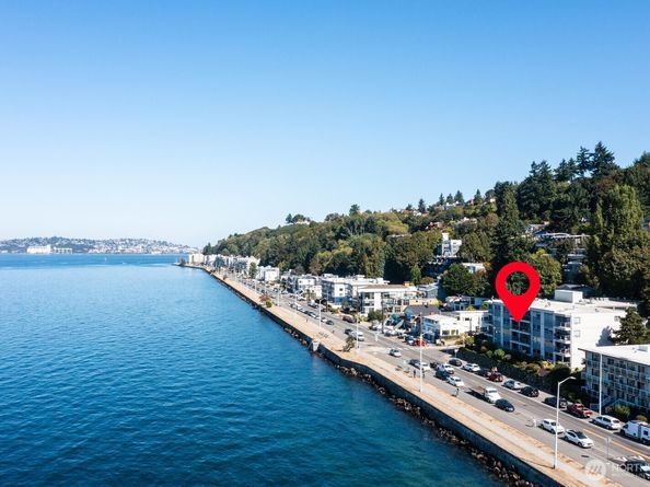 2200 Alki Avenue SW 203, Seattle WA 98116
