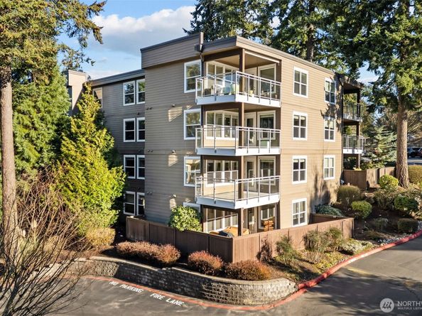 22910 90th Avenue W D201, Edmonds WA 98026