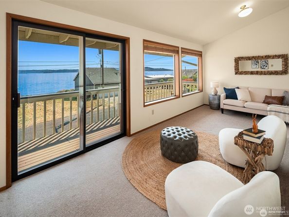 27523 SW Sandy Shores Drive, Vashon WA 98070