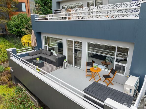 555 Kirkland Way 205, Kirkland WA 98033