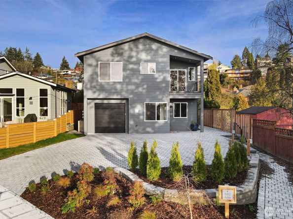 8810 41st Avenue SW, Seattle WA 98136