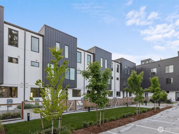 6614 Carleton Avenue S B, Seattle WA 98108