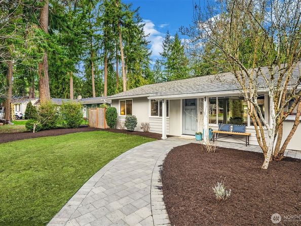 922 208th Ave NE, Sammamish WA 98074