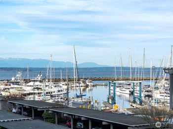 6535 Seaview Avenue NW